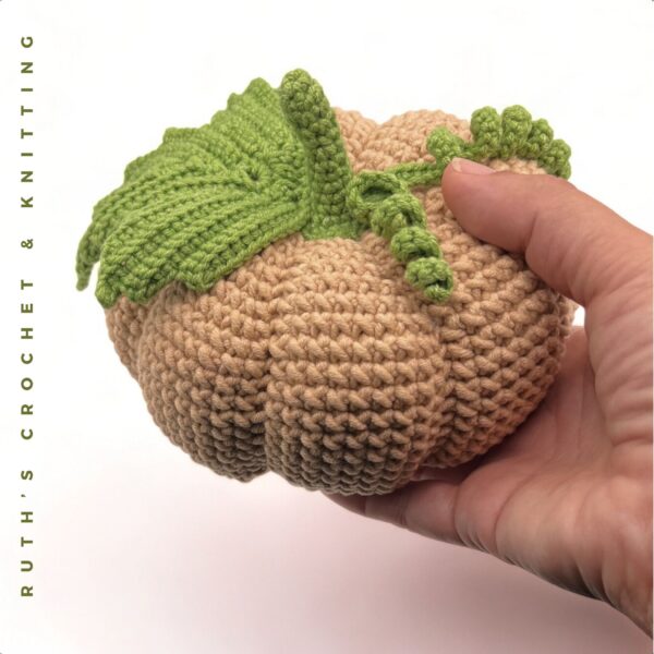 Handmade Crocheted Pumpkin Set - Green & Beige Décor - Image 3